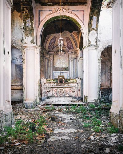 Une église abandonnée en Italie.