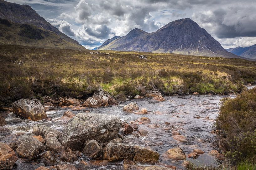 River Etive mit Bergkette Buachaille Etive Mòr, Rannoch Moor von Christian Müringer
