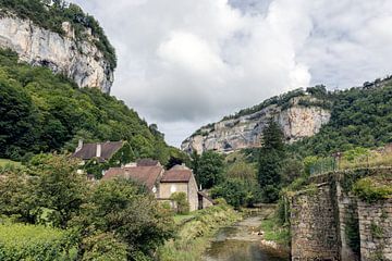 Baumes-les-Messieurs Frans dorp in de Jura gebergte van Fika Fotografie