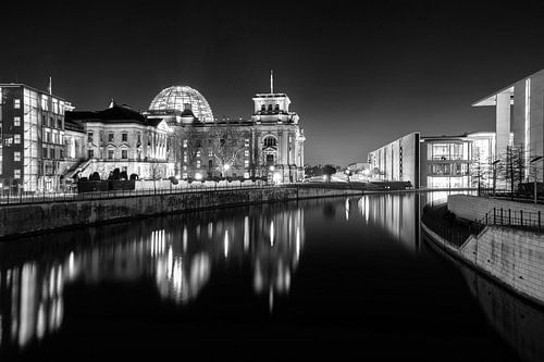 Berlin government district with Reichstag building at night