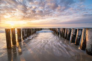 Breakwaters on the beach of Domburg IX