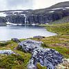 Het Flotvatnet meer langs de Sneeuwweg in Noorwegen van Evert Jan Luchies