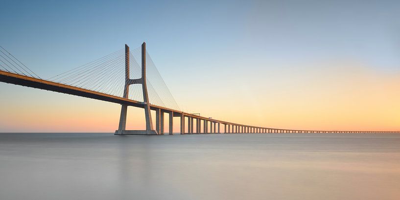 Ponte Vasco da Gama - Modernes Lissabon von Rolf Schnepp