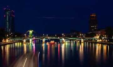 Frankfurt by night #1 van Jeffrey Hoorns