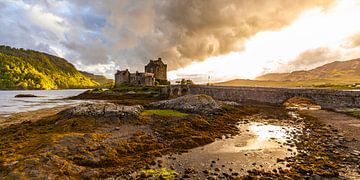 Eilean Donan Castle in Schotland van Werner Dieterich