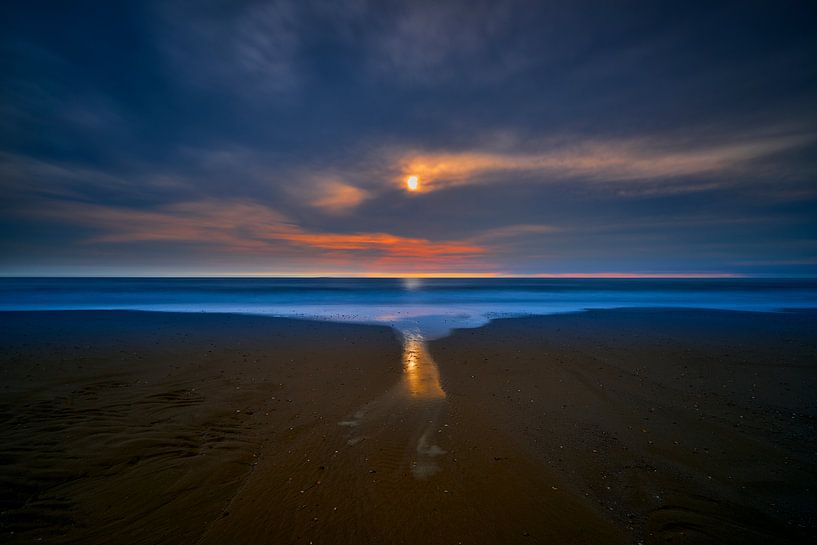 Sunset on the North Sea beach by Jenco van Zalk