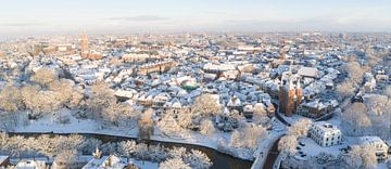 La vieille porte de Zwolle Sassenpoort par une froide matinée d'hiver sur Sjoerd van der Wal Photographie