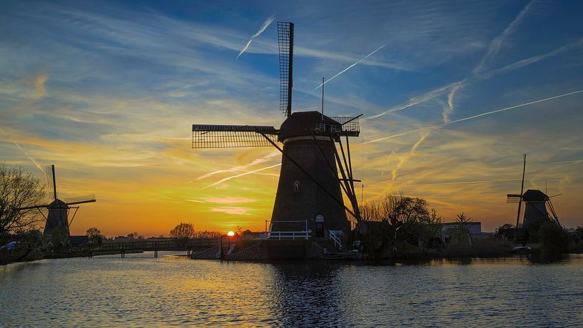 Prachtig Nederland, op de Kinderdijk by Roy Poots