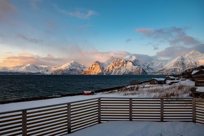 Blick auf einen Fjorn in Norwegen von Merijn Loch