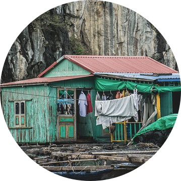 Drijvend dorp in Vietnam van Godelieve Luijk
