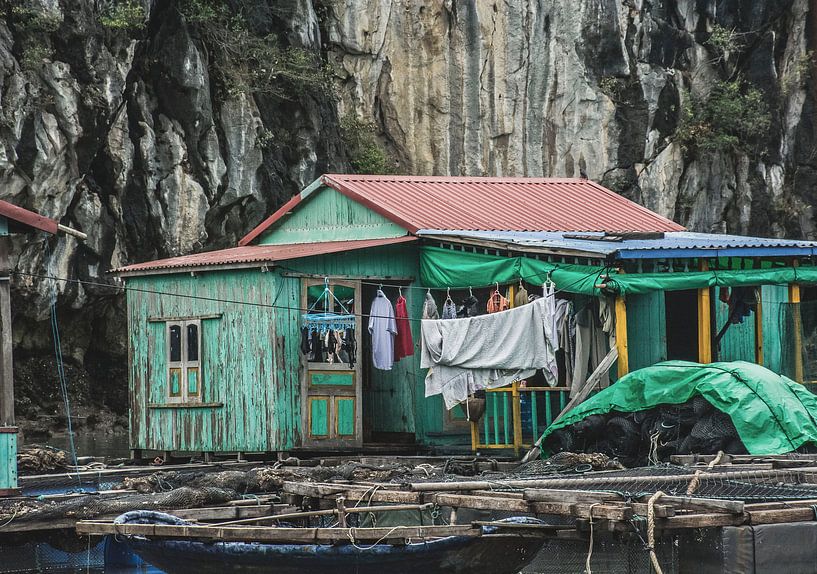 Drijvend dorp in Vietnam van Godelieve Luijk