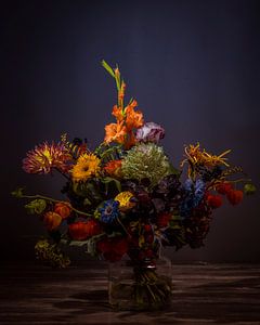 Bloemen in glazen vaas van Hermen Buurman