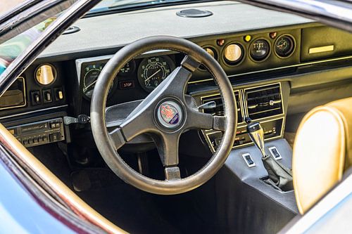 Maserati Merak SS klassieke Italiaanse sportwagen dashboard