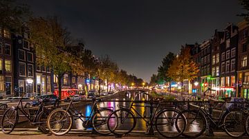 Oudezijds Voorburgwal te Amsterdam van Remco Piet