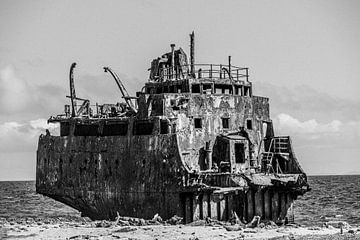 Schiffswrack auf Klein Curacou. von Janny Beimers