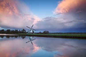 Stormy reflections van Olha Rohulya