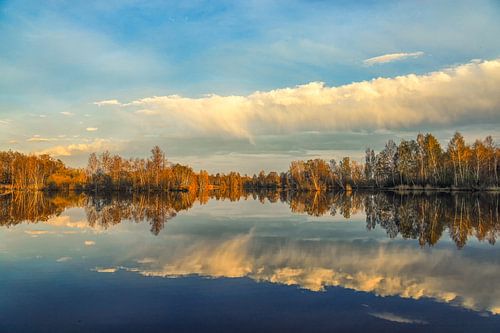 Avondsfeer aan de Nillsee in de Pfrunger-Burgweiler Ried