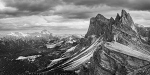 Seceda in Schwarz und Weiß, Dolomiten, Italien