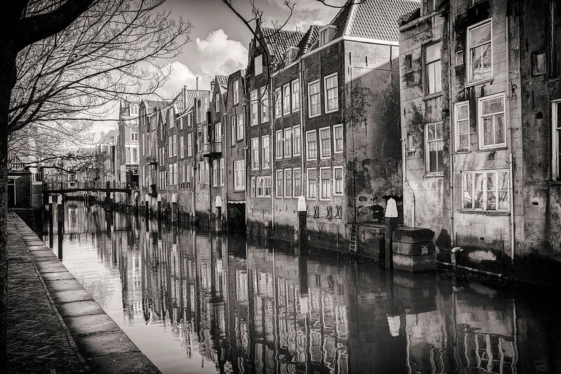 Dordrecht derrière la Grote Kerk, Voorstraathaven par Rob van der Teen