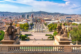 Blick auf Barcelona vom Montjuïc-Hügel aus, Katalonien, Spanien