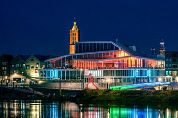 Maasboulevard Venlo at night by Karin de Jonge