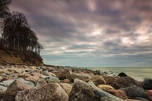 On shore of the Baltic Sea van Rico Ködder