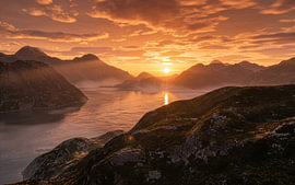 Zonsondergang bij de Gouden Fjord van Markus Gann