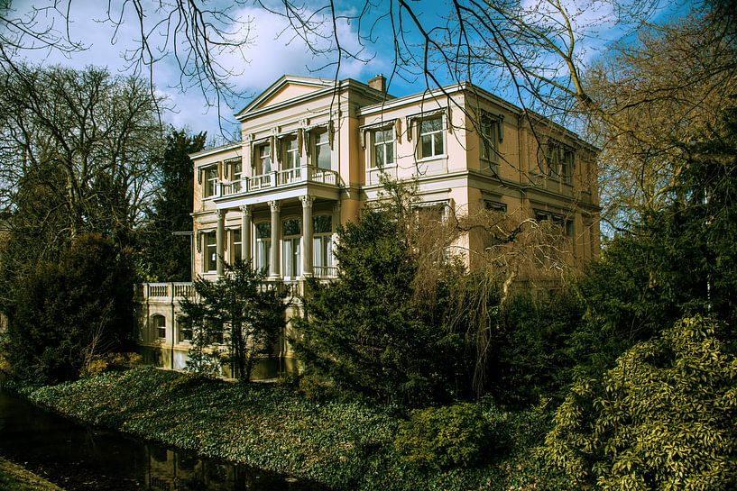 Oude villa in Rotterdam van Godelieve Luijk