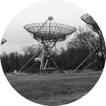 In Drenthe (Westerbork)  staat een van de grootste telescopen van het land. van René Holtslag