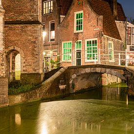 Delfter Brücke bekannt aus Zeichnung von Anton Pieck von Erik van 't Hof