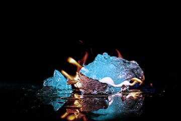 Vuur en IJs 8 van Jürgen Hüsmert