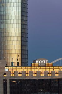 Sonnenuntergang am LVR-Turm, KölnTriangle