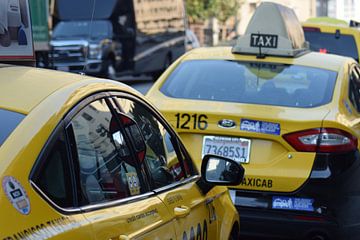 Yellow cab in San Francisco by Nancy Robinson