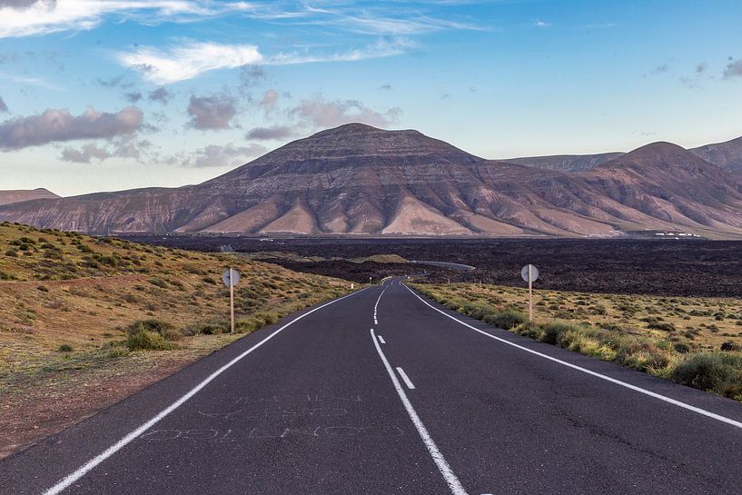 Route avec montagne sur Lanzarote par Easycopters