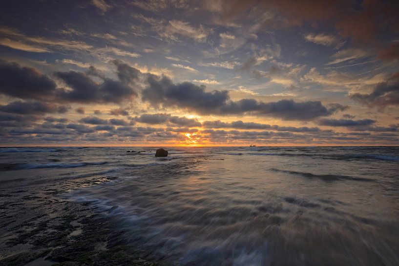 wolkenlucht langs de Noordzee van gaps photography
