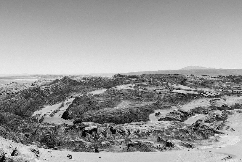 Photographie en noir et blanc de la Valle de la Luna au Chili sur Shanti Hesse