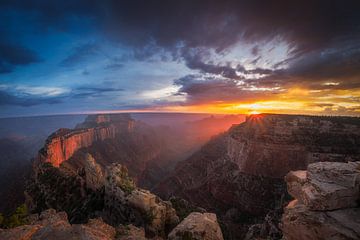 Coucher de soleil au Grand Canyon sur Edwin Mooijaart