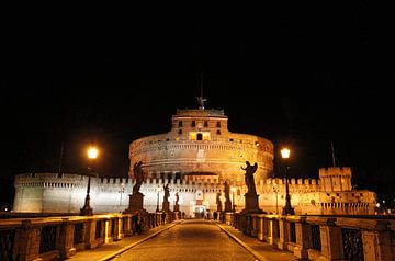 Castel Sant' Angelo (Engelenburcht) bij nacht van Sander van Dorp