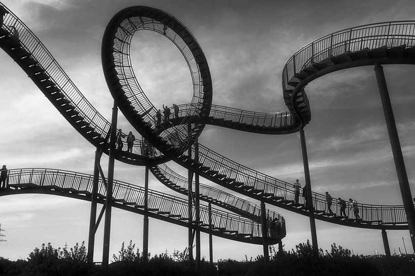Zwart-wit achtbaan van Edgar Schermaul