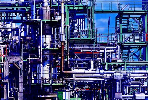 Oil (Oil refinery with pipelines)