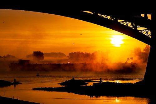 Fog patches Waal at Nijmegen by Henk Kersten