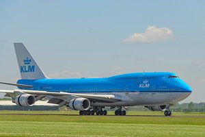 Flugzeug vom Typ KLM Boeing 747 landet auf dem Flughafen Schiphol