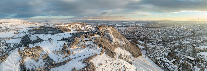 Der Hohentwiel an einem Wintermorgen von Markus Keller