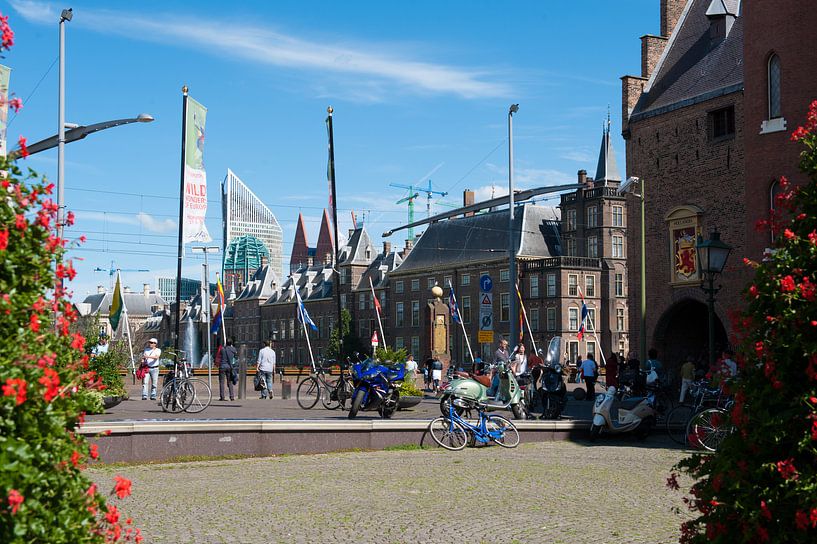 Binnenhof Den Haag by Brian Morgan
