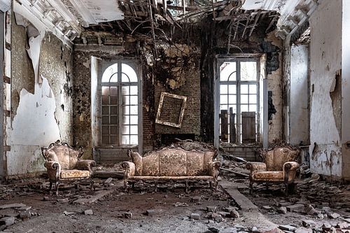 Urbex- Prenez place à Villa Congo- Ne prenez que des photos et ne laissez que des traces de pas