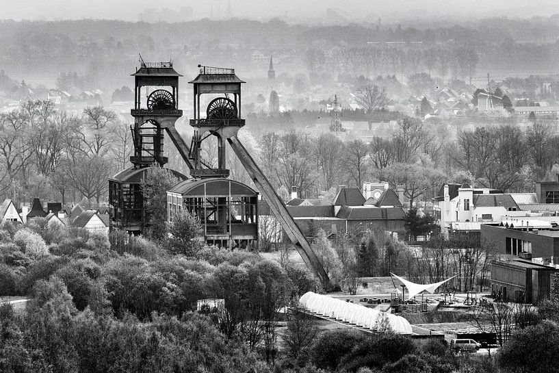 Elevator shaft Mine Eisden by Rob Boon