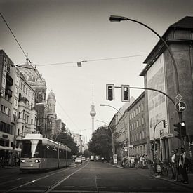 Photographie analogique noir et blanc : Berlin - Oranienburger Strasse sur Alexander Voss