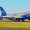 Avion cargo Boeing 747-8 de Silk Way West Airlines. sur Jaap van den Berg