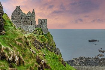 Dunluce Castle, eine mittelalterliche Ruine, County Antrim, Nordirland