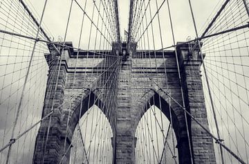 The Brooklyn Bridge in New York van Marlin van der Veen